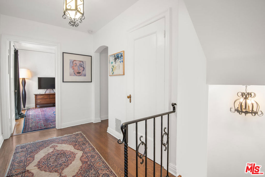 4803 Cromwell Avenue