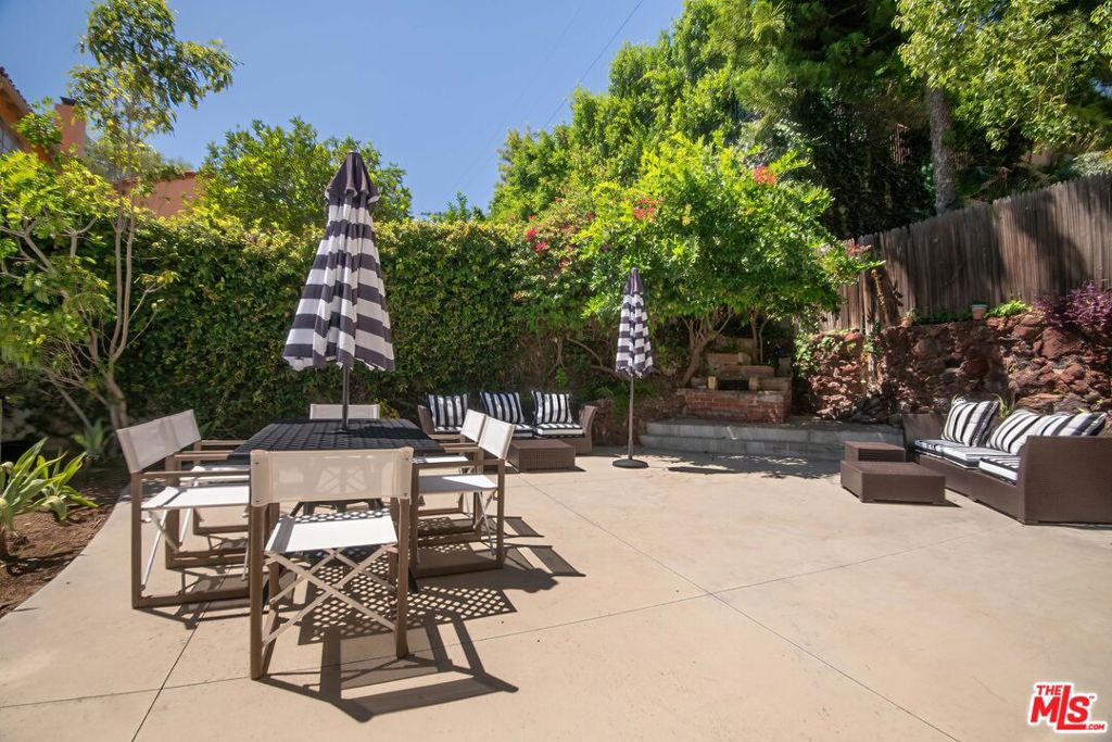 4803 Cromwell Avenue