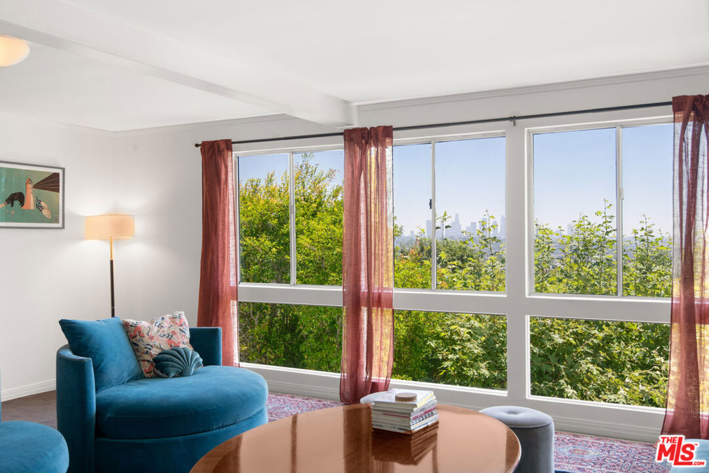 4803 Cromwell Avenue