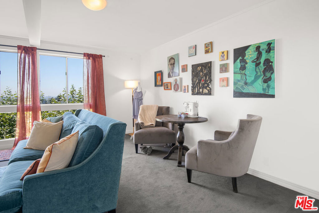 4803 Cromwell Avenue