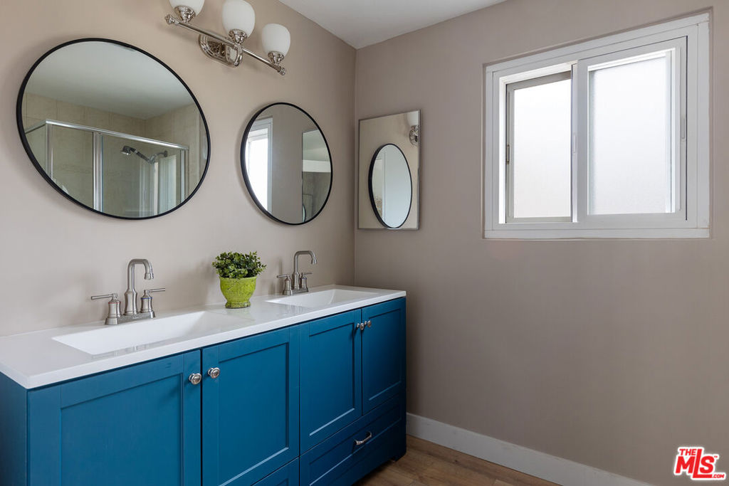 8155 Manitoba Street 13