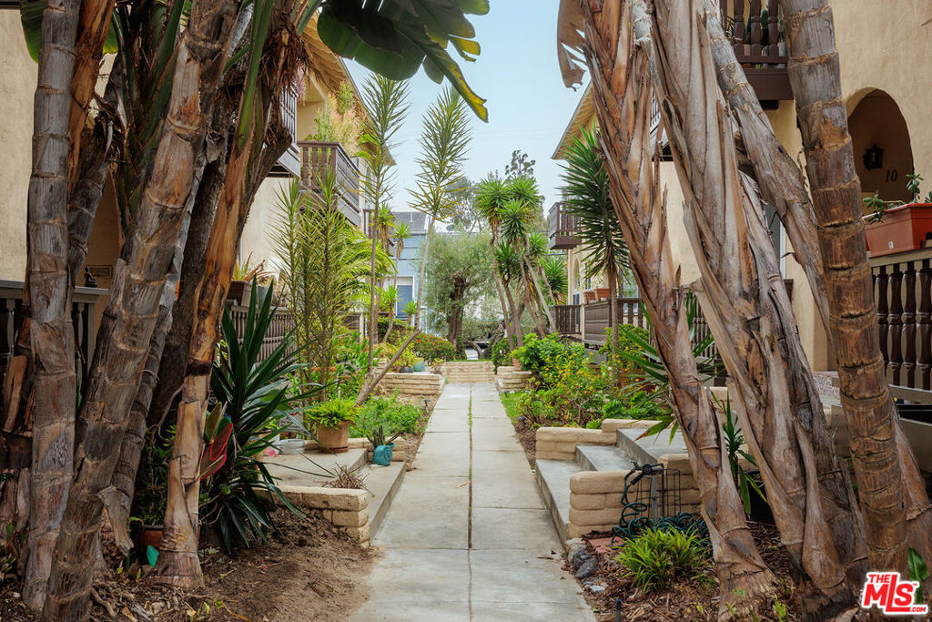 8155 Manitoba Street 13