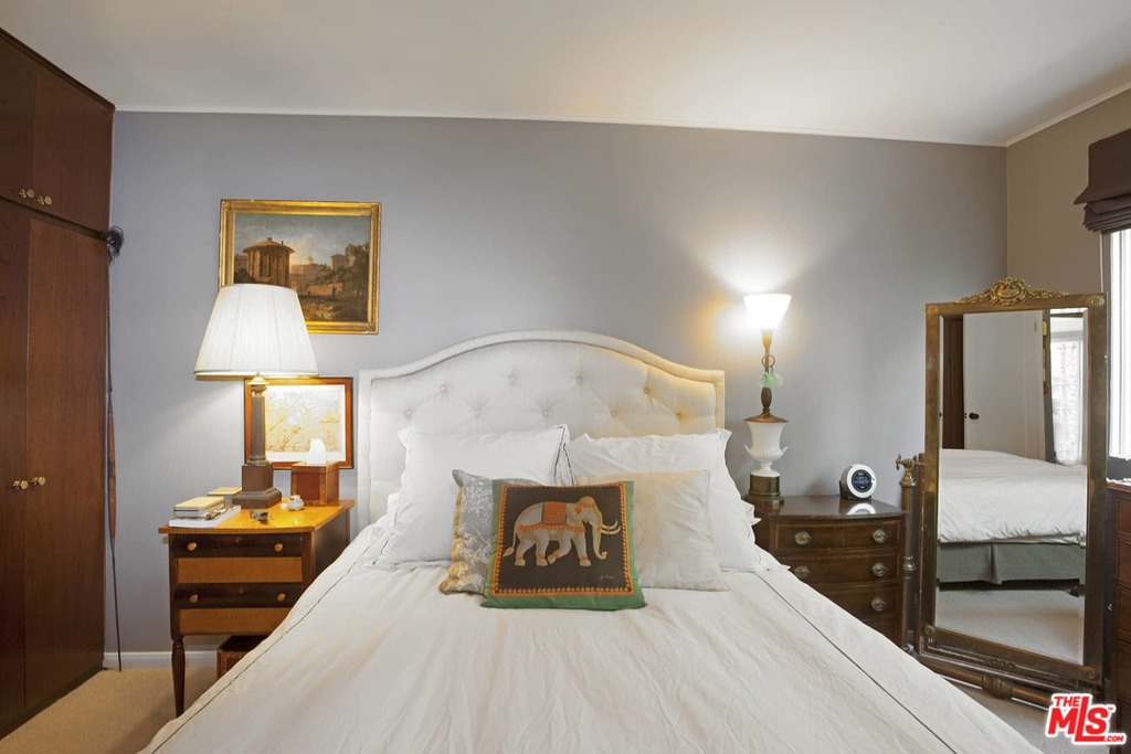 4615 Finley Avenue 1