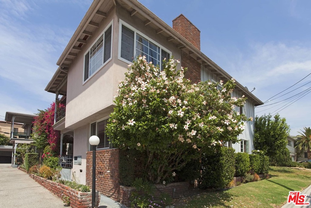 4615 Finley Avenue 1