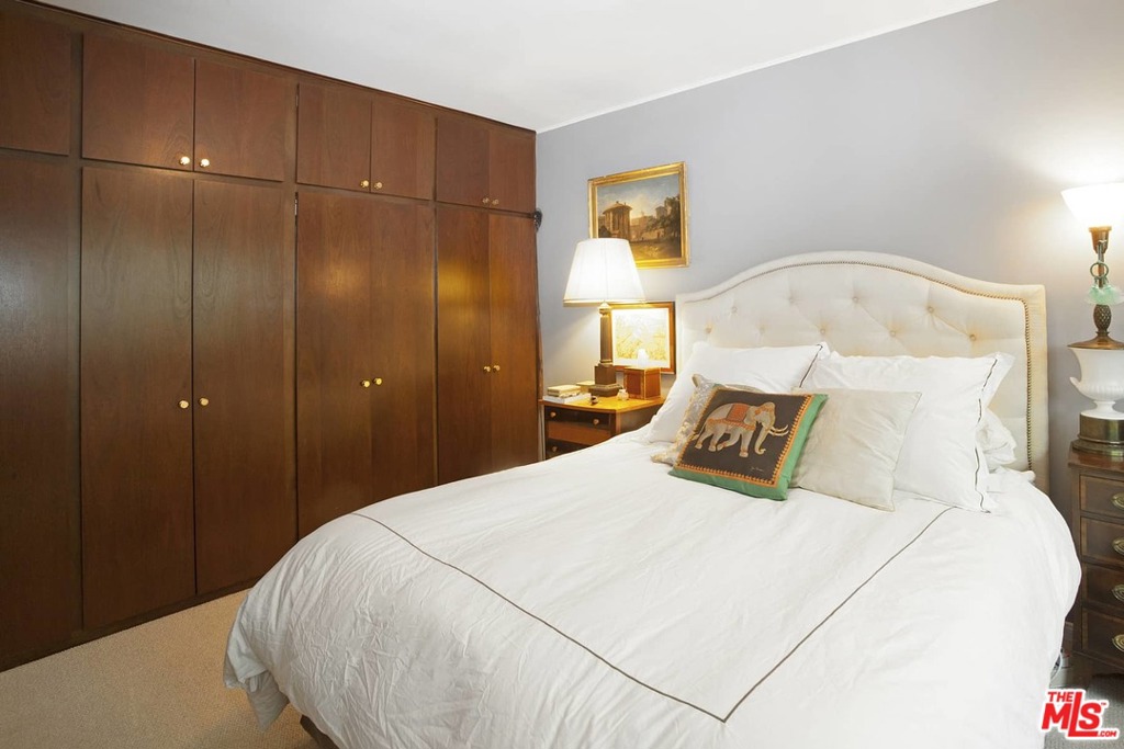 4615 Finley Avenue 1