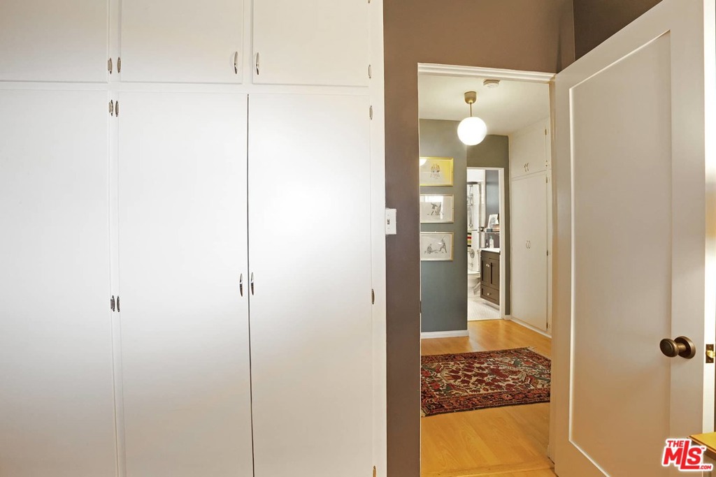 4615 Finley Avenue 1