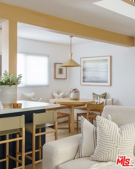 810 California Avenue 2