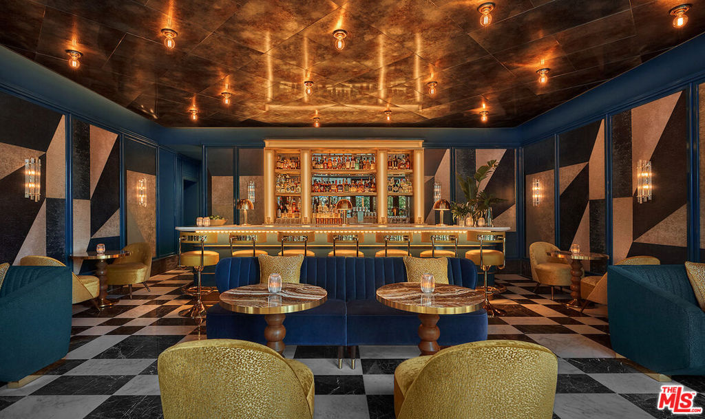 8420 W Sunset Boulevard 605