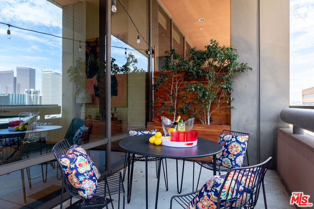 1100 Wilshire Boulevard 1709