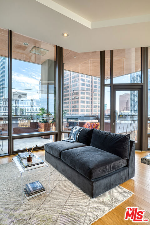 1100 Wilshire Boulevard 1709