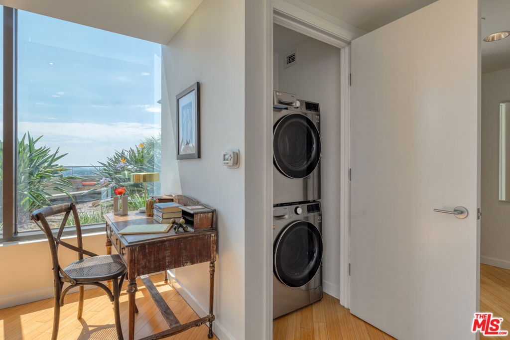 1100 Wilshire Boulevard 1709