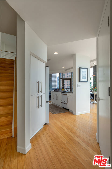 1100 Wilshire Boulevard 1709