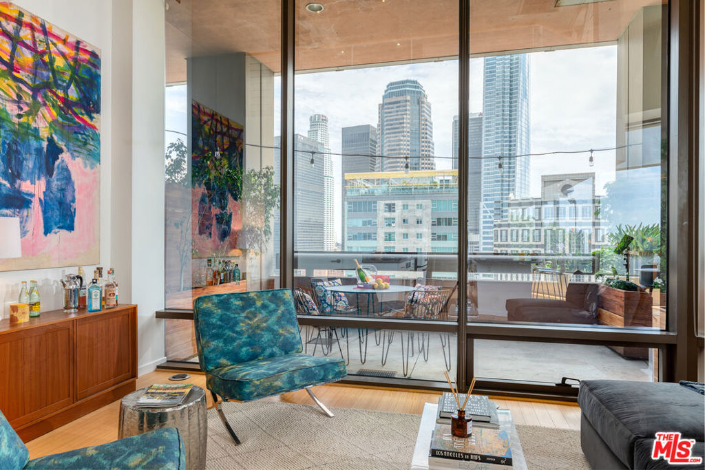 1100 Wilshire Boulevard 1709