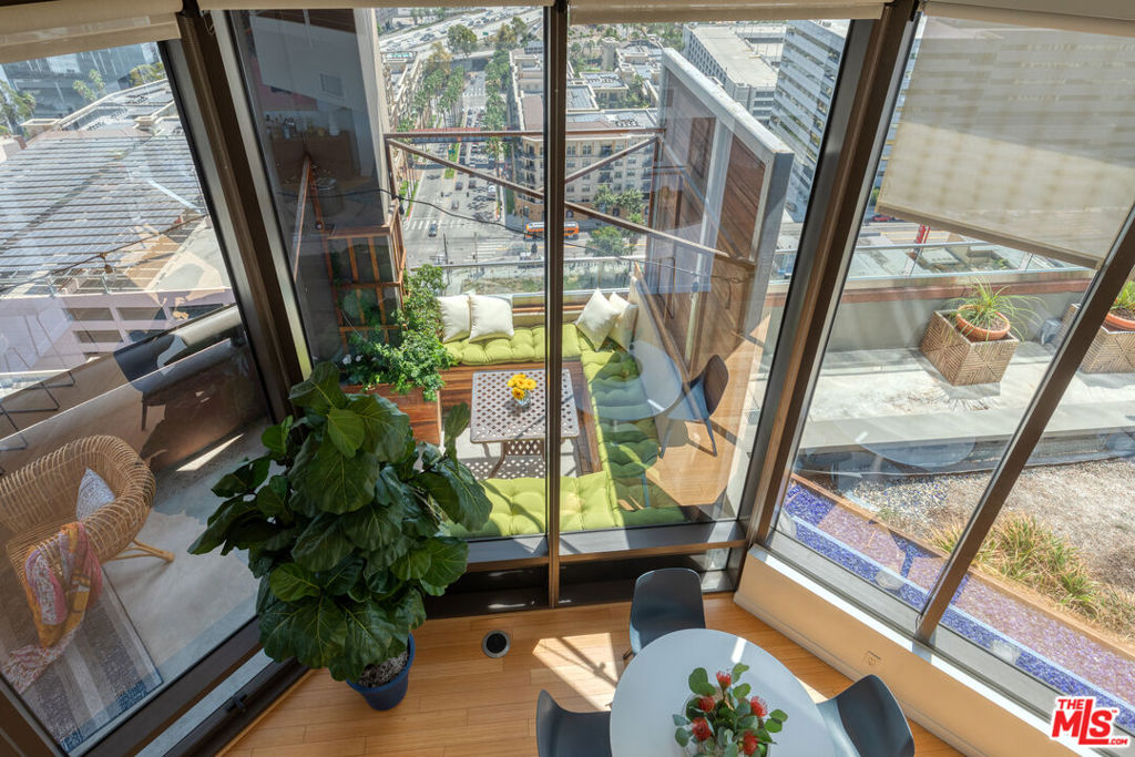 1100 Wilshire Boulevard 1709