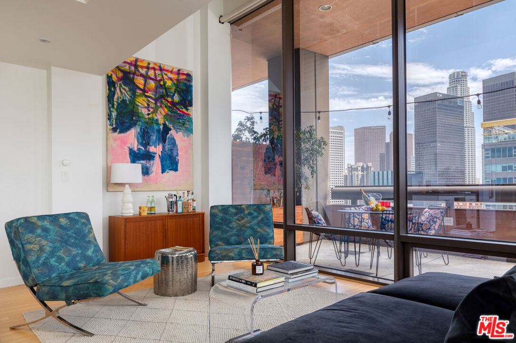 1100 Wilshire Boulevard 1709