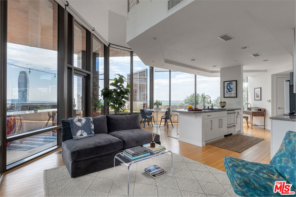 1100 Wilshire Boulevard 1709