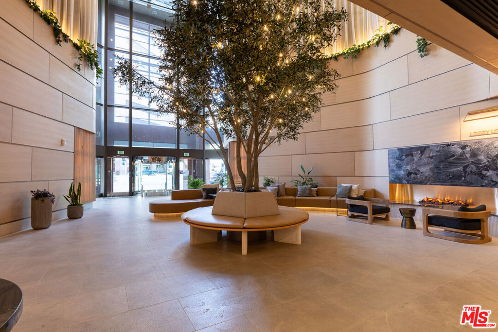 1100 Wilshire Boulevard 1709