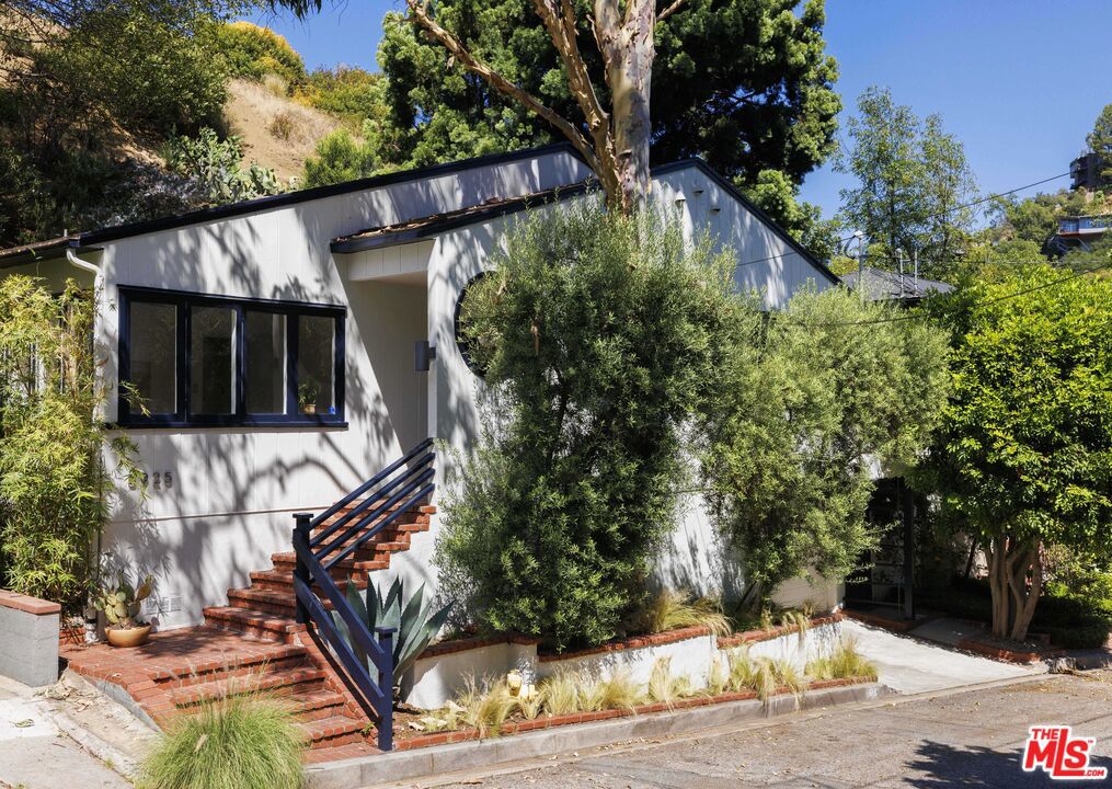 5925 Tuxedo Terrace