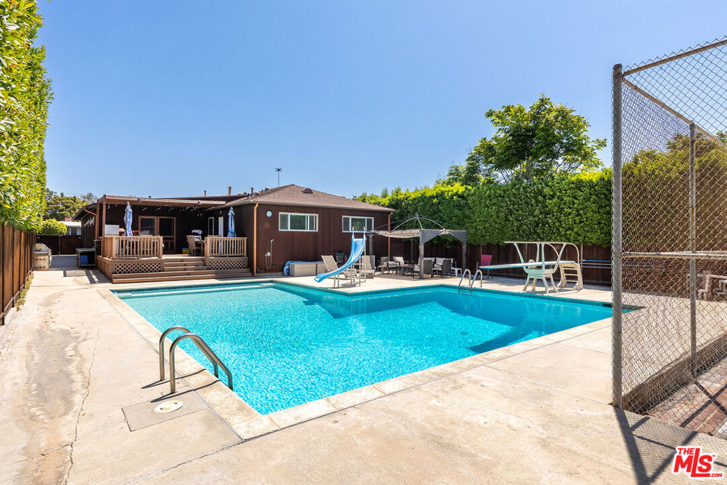 3407 Cabrillo Boulevard