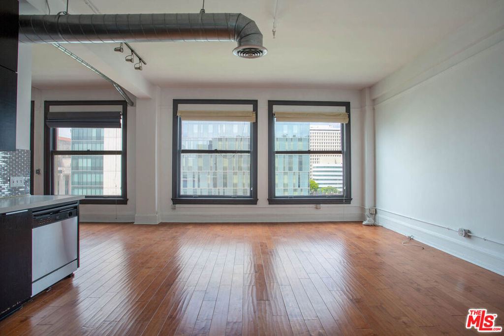 108 W 2nd Street 714