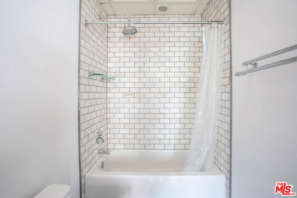 108 W 2nd Street 714