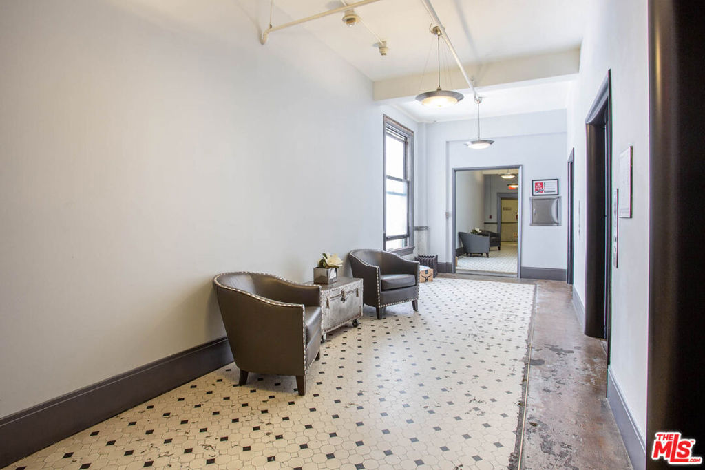 108 W 2nd Street 714