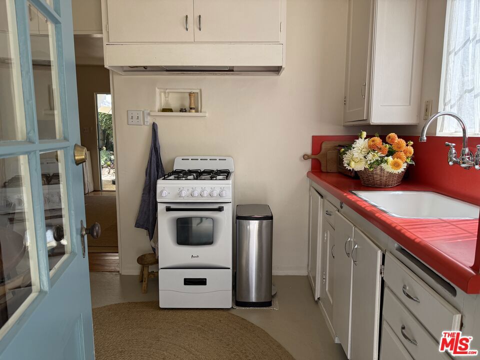 314 W Aliso Street A