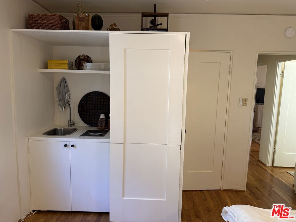 314 W Aliso Street A