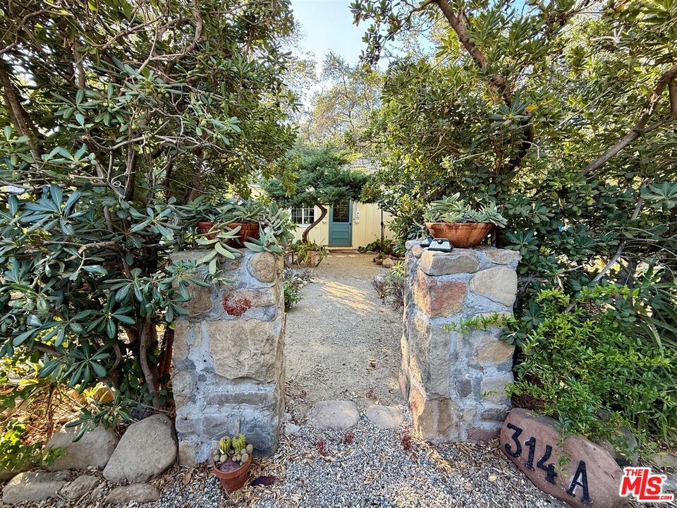 314 W Aliso Street A