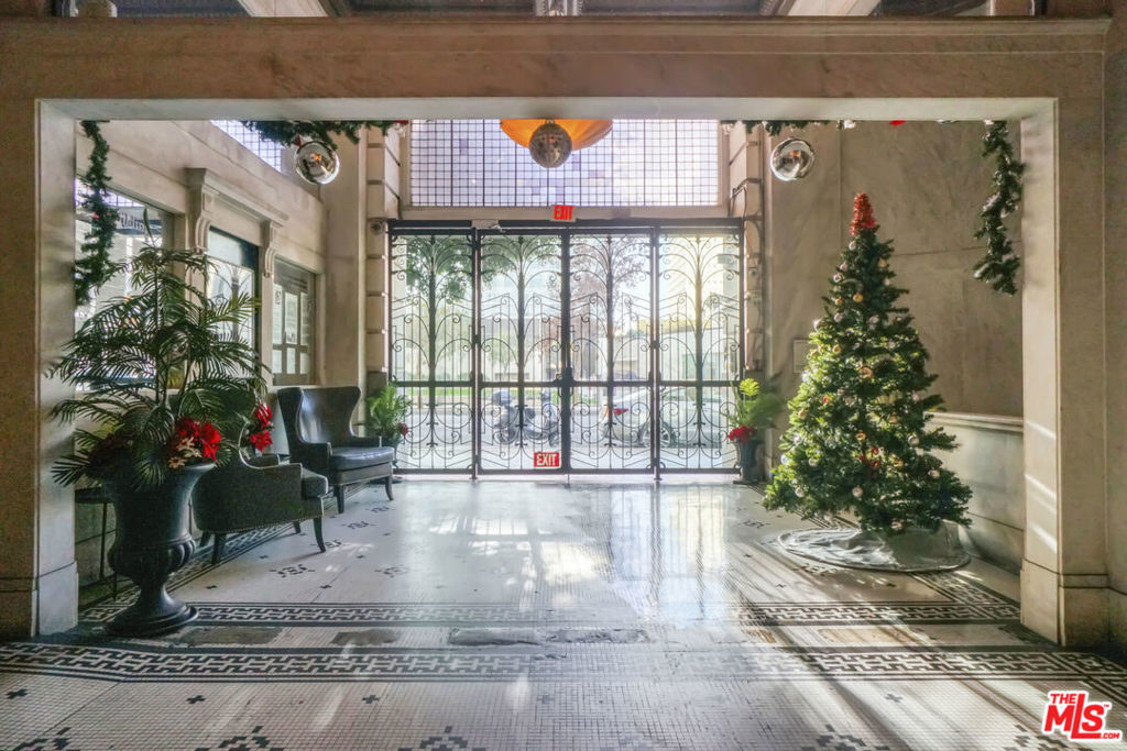 108 W 2nd Street 801