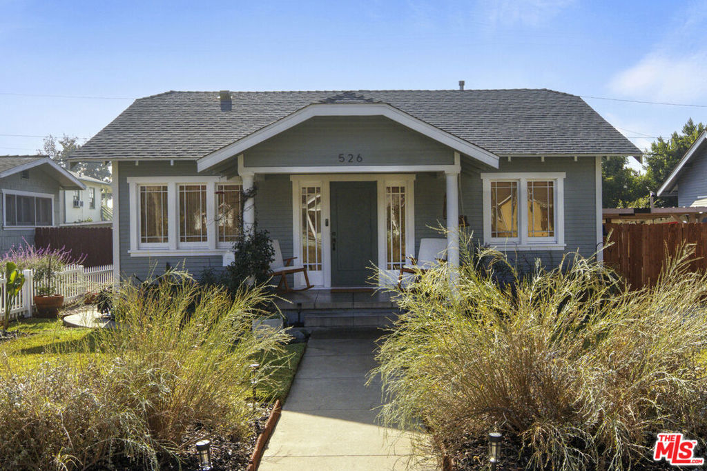 526 W Maple Avenue