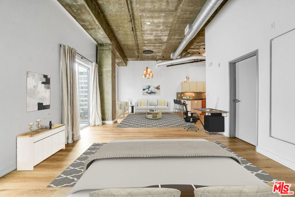 645 W 9th Street 741