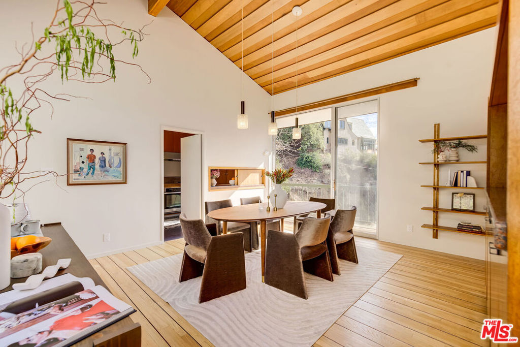 6249 Rodgerton Drive