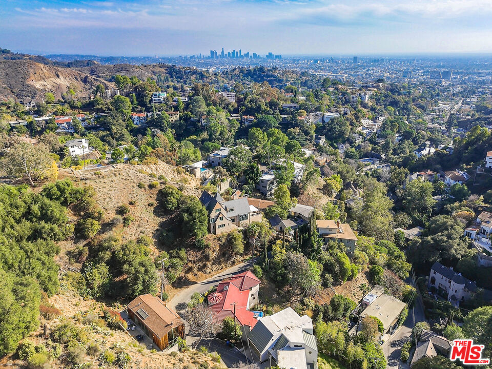 6249 Rodgerton Drive