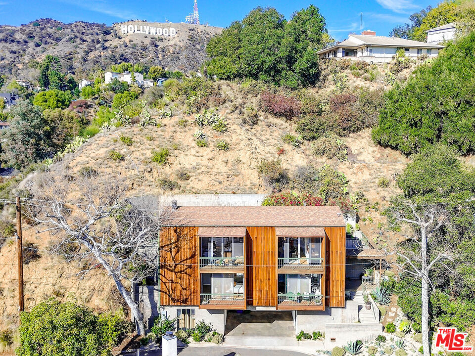 6249 Rodgerton Drive