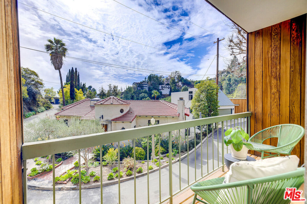 6249 Rodgerton Drive