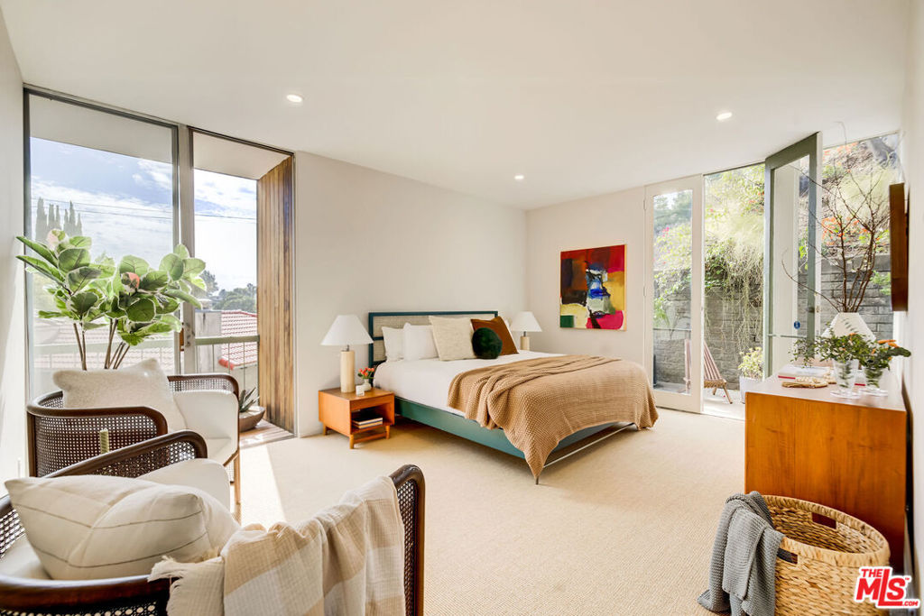 6249 Rodgerton Drive