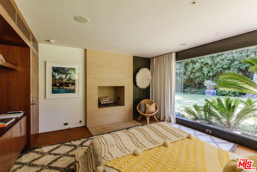 219 Chautauqua Boulevard