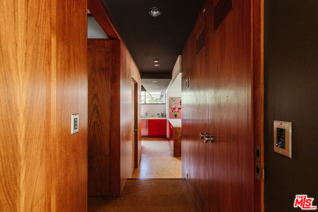 219 Chautauqua Boulevard