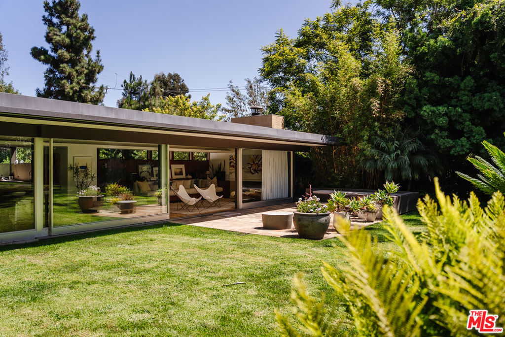 219 Chautauqua Boulevard