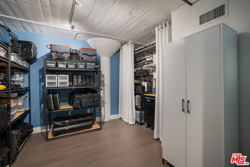 812 Fremont Avenue 203