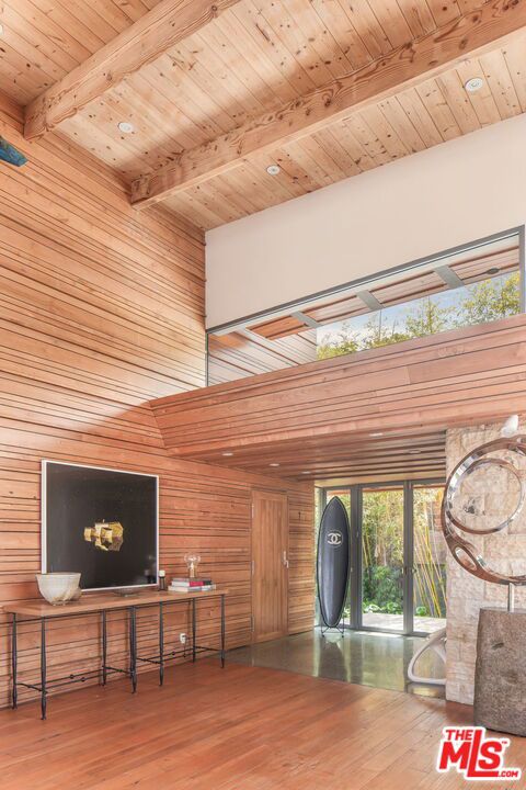 345 W Channel Road