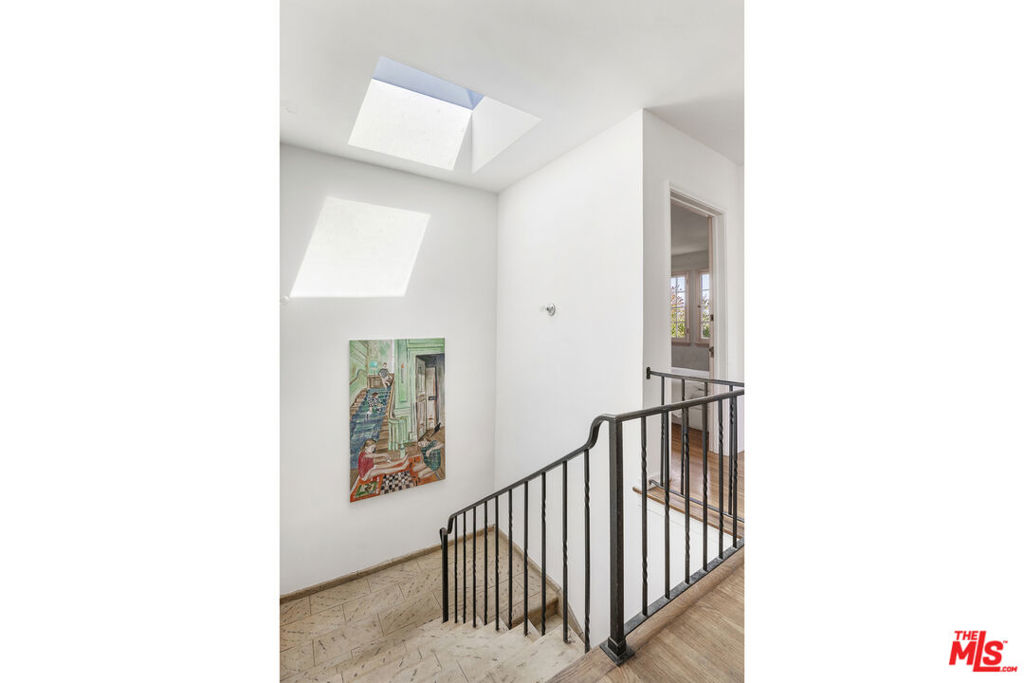 1961 N Normandie Avenue