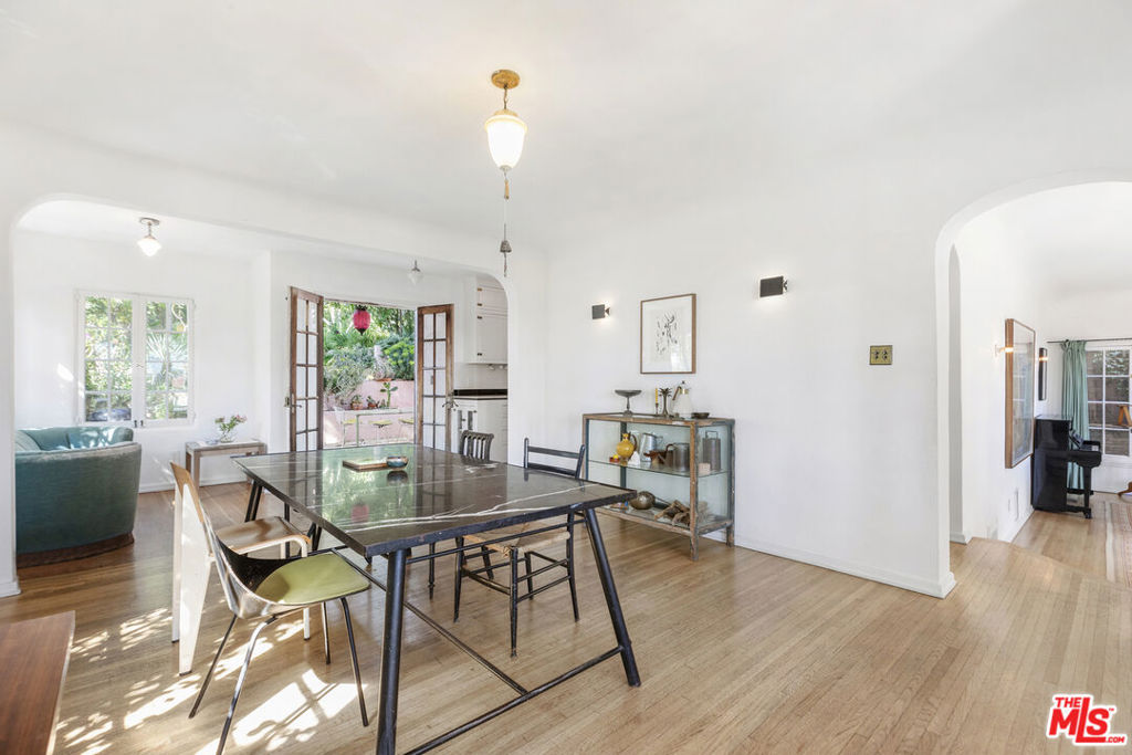 1961 N Normandie Avenue