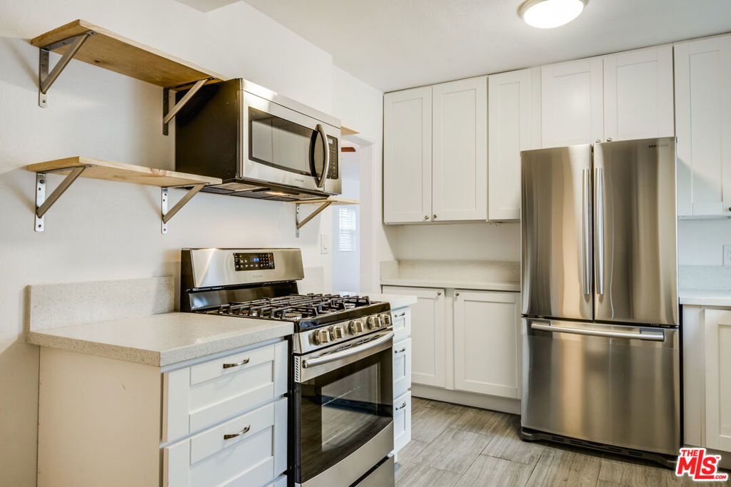1742 W 36th Street