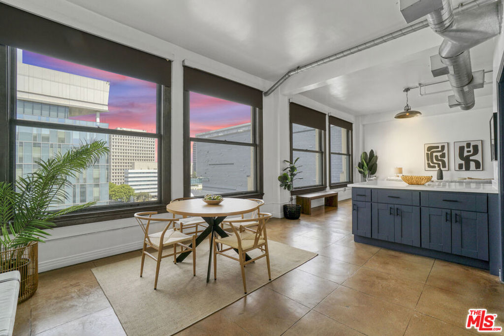 108 W 2nd Street 915