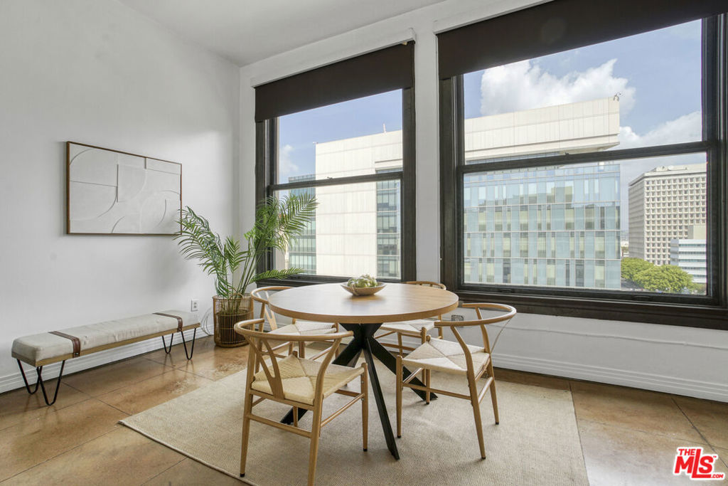 108 W 2nd Street 915