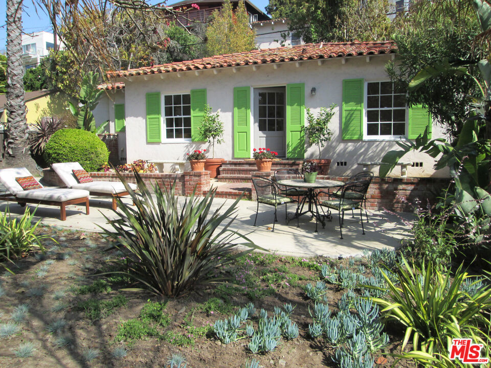234 Entrada Drive