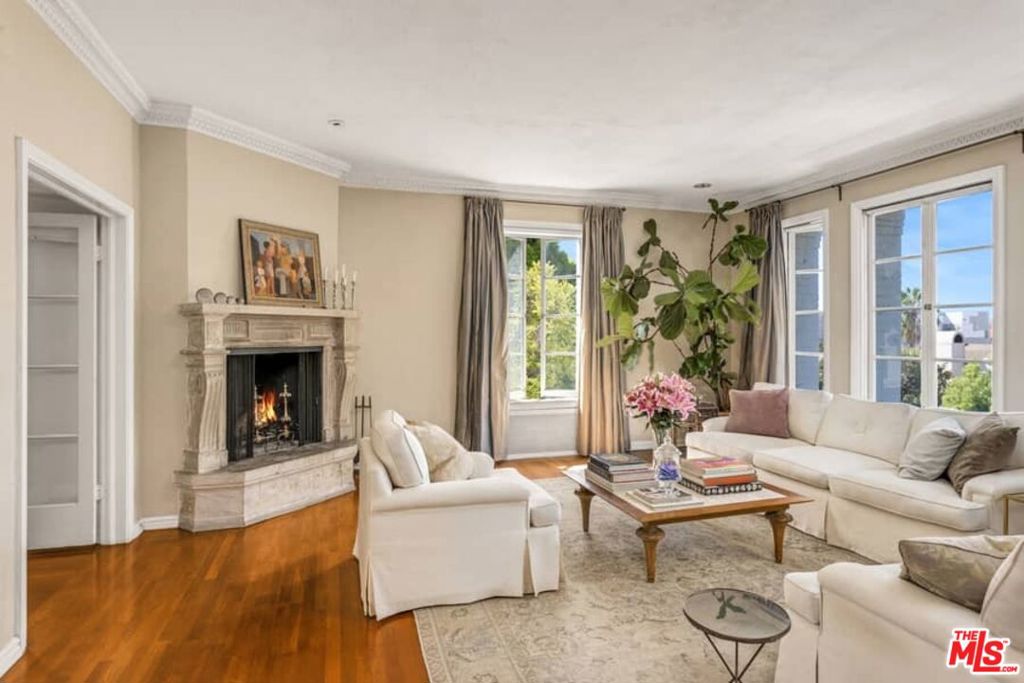 1416 Havenhurst Drive 2C