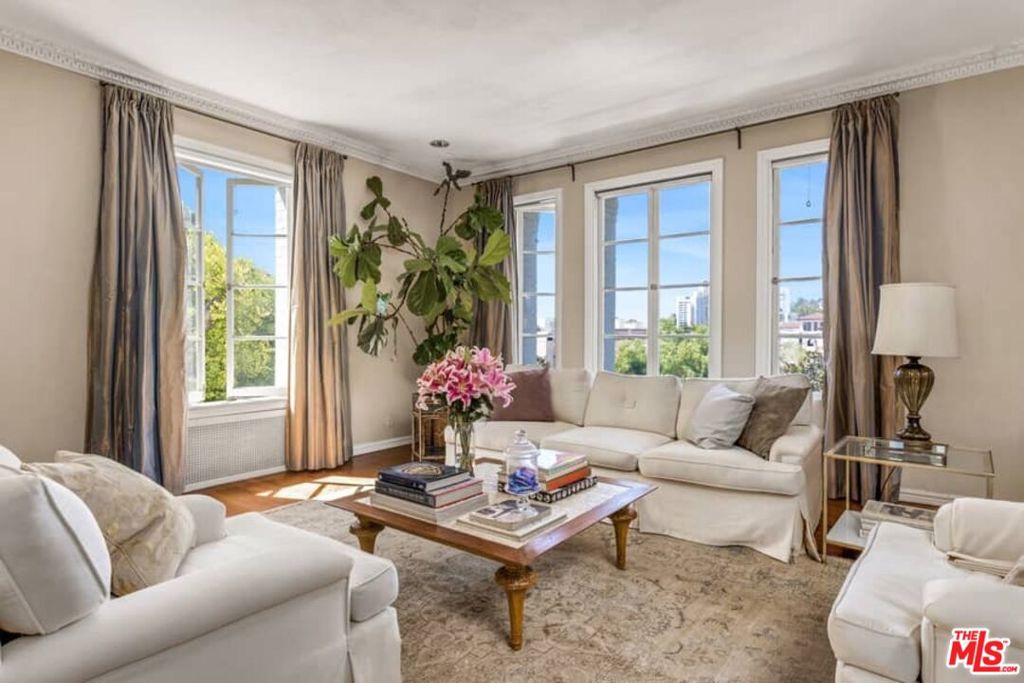 1416 Havenhurst Drive 2C